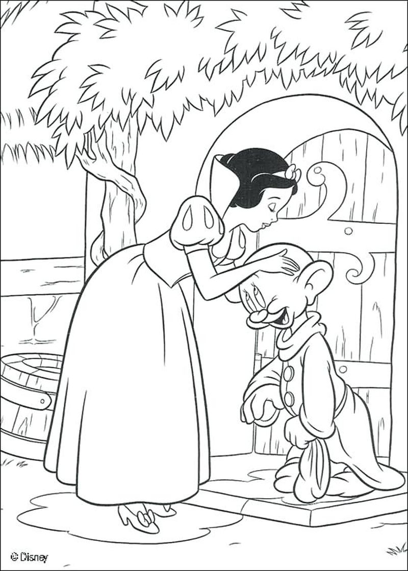 Snow White Seven Dwarfs Coloring Pages